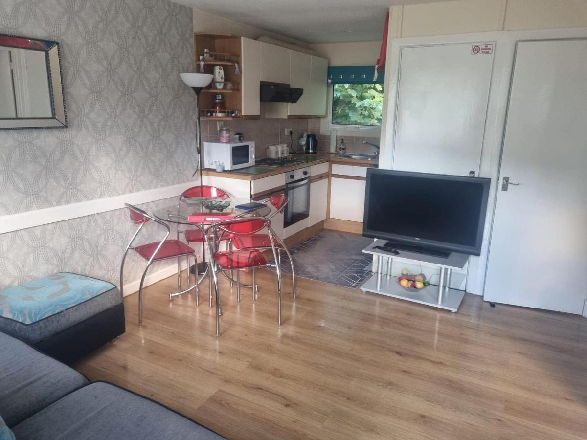 Beautiful 2-Bed Villa In Camelford Εξωτερικό φωτογραφία